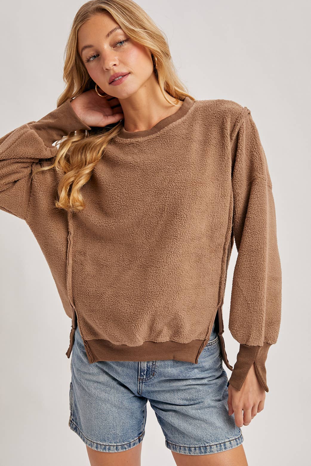 CREWNECK TEDDY PULLOVER