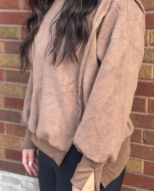 CREWNECK TEDDY PULLOVER