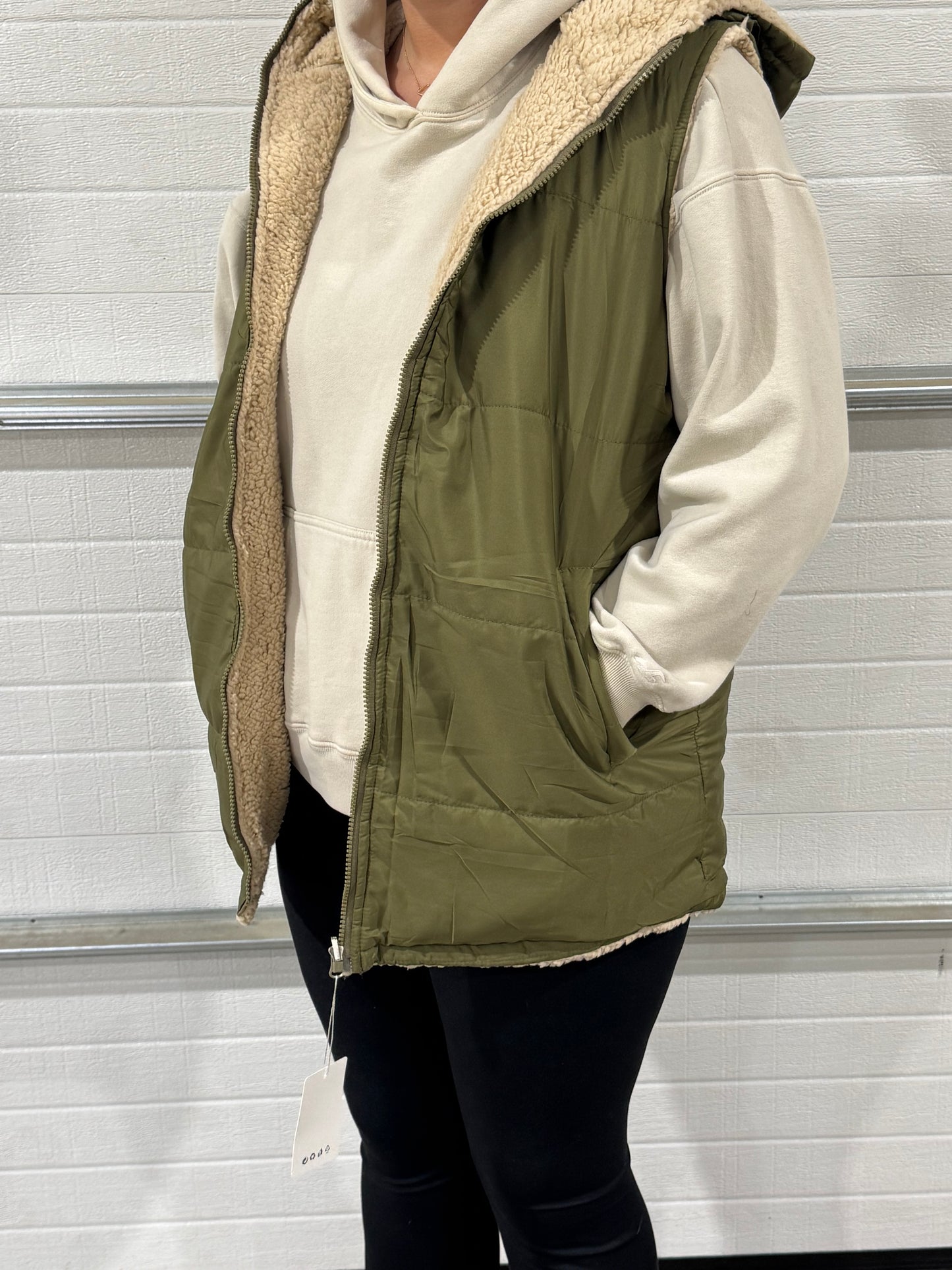 Reversible Plain Hooded Quilted Midi Vest