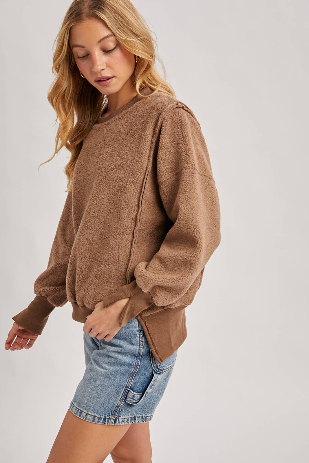 CREWNECK TEDDY PULLOVER